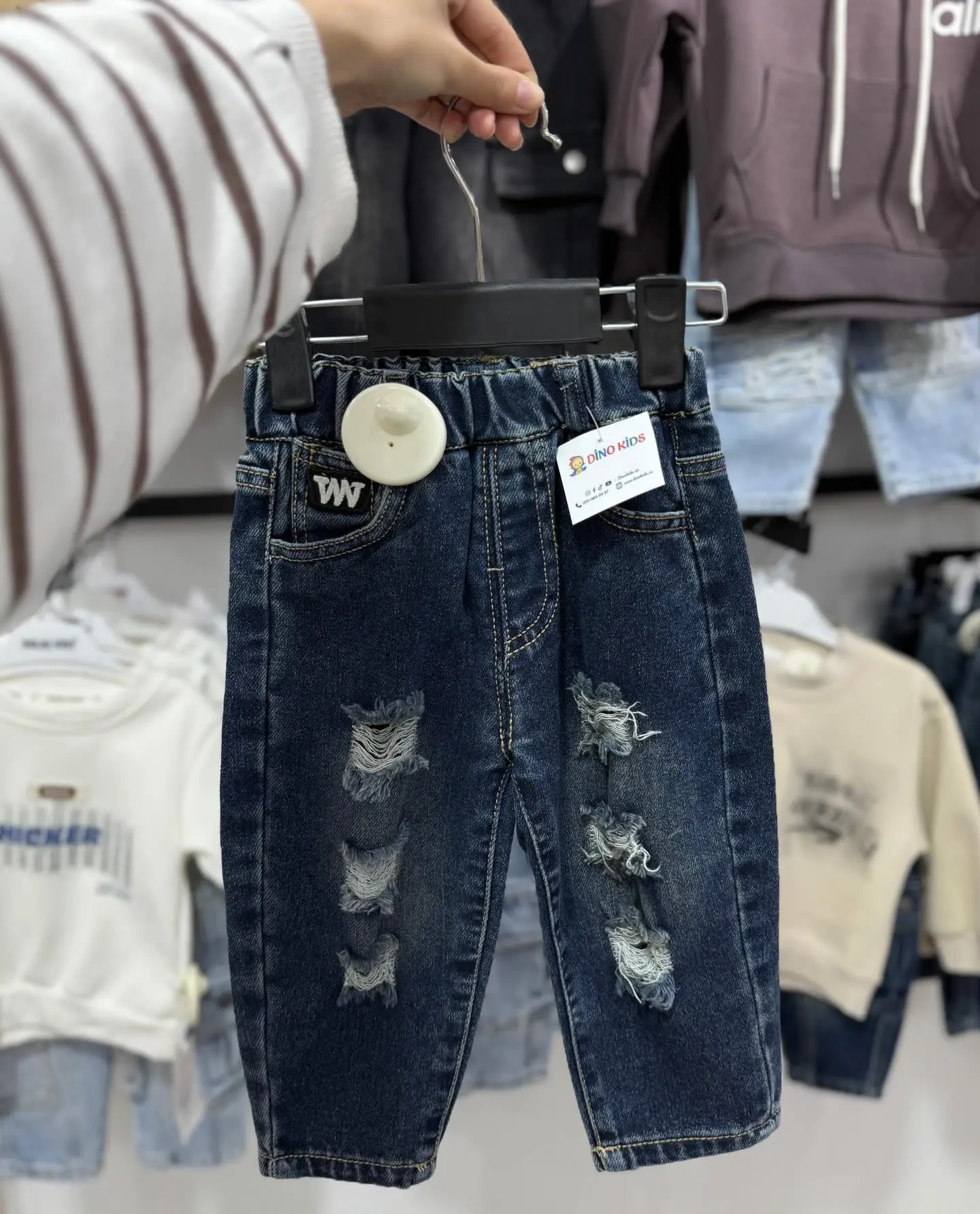 dark blue jeans