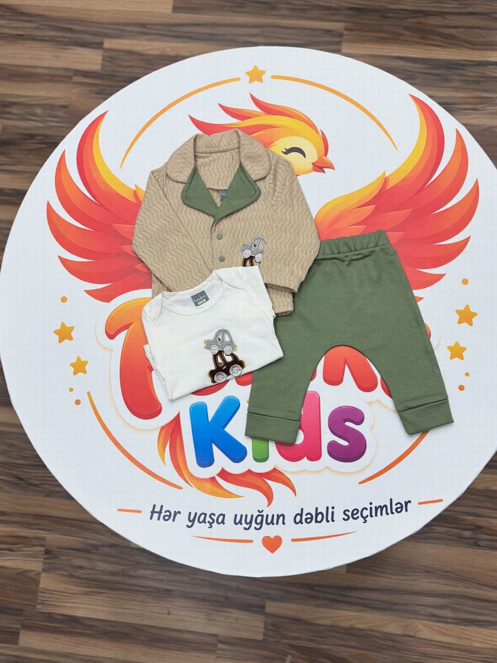 feniks-usaq-geyimleri