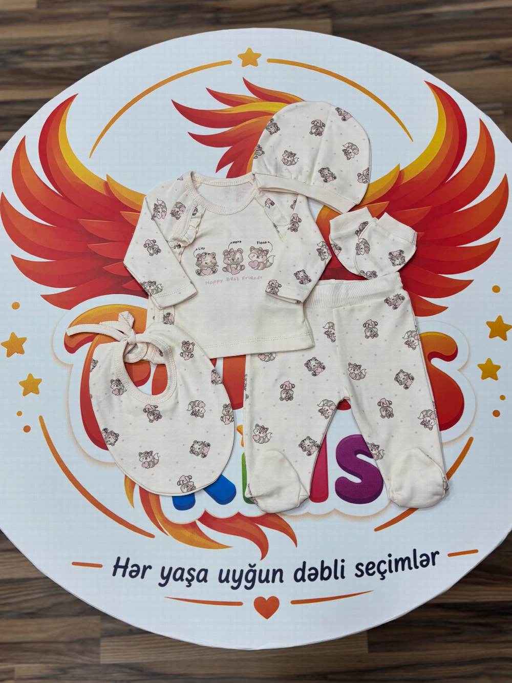 feniks-usaq-geyimleri